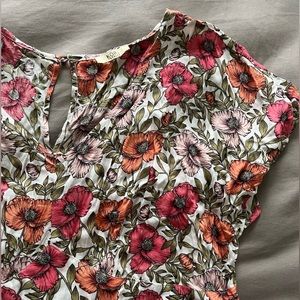 🌷BOUTIQUE LIKE-NEW SUMMER FLORAL BOHO BABYDOLL MINI DRESS🌷